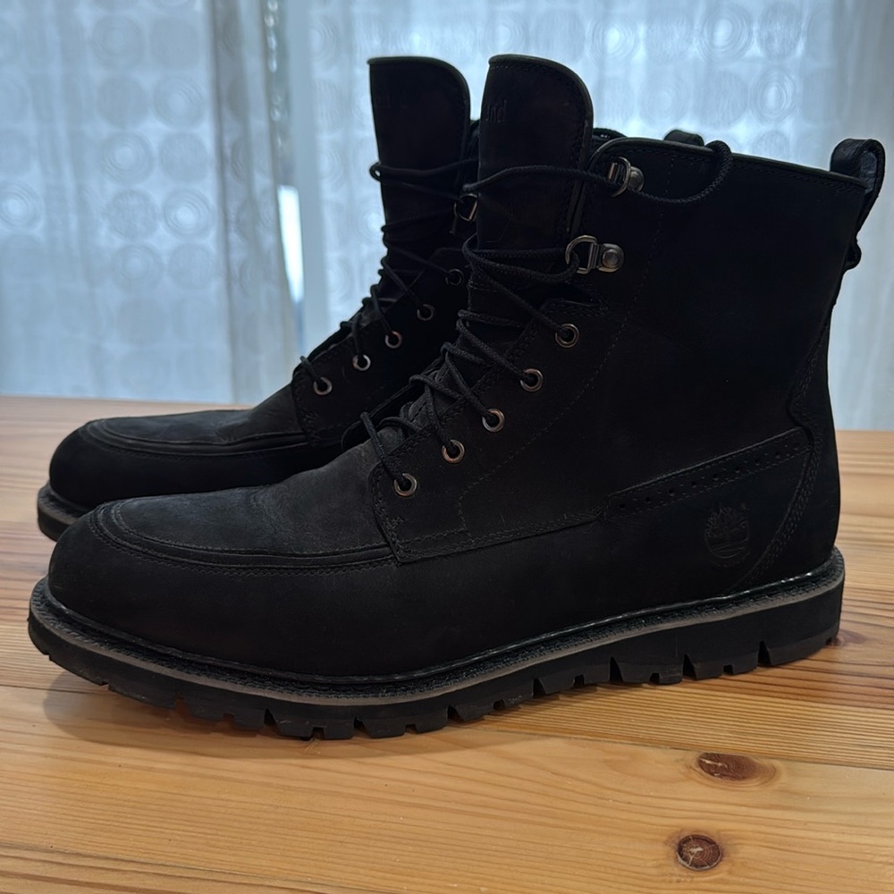 Timberland boots
Size 12
Black